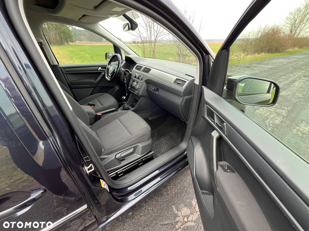 Volkswagen Caddy Maxi 2.0 TDI Comfortline - 26