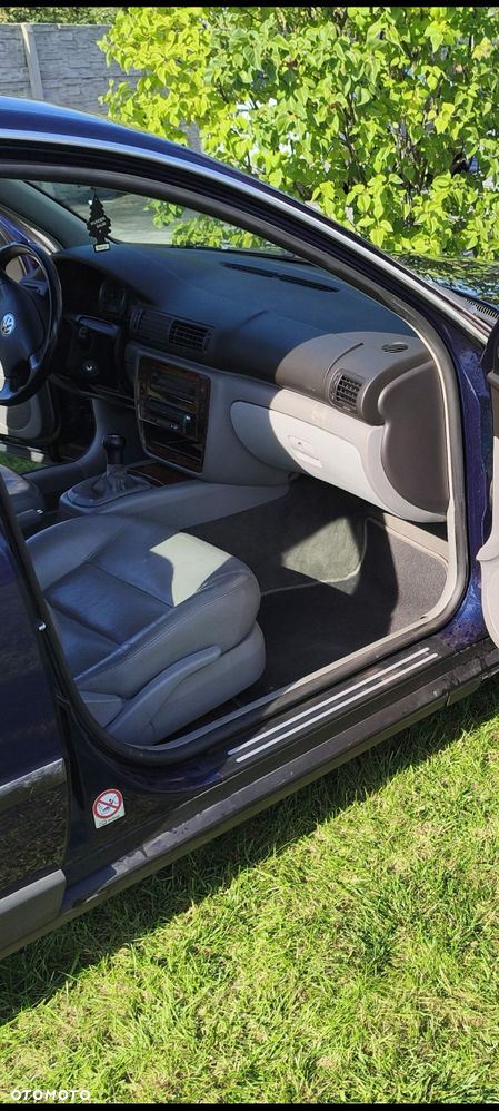 Volkswagen Passat - 5