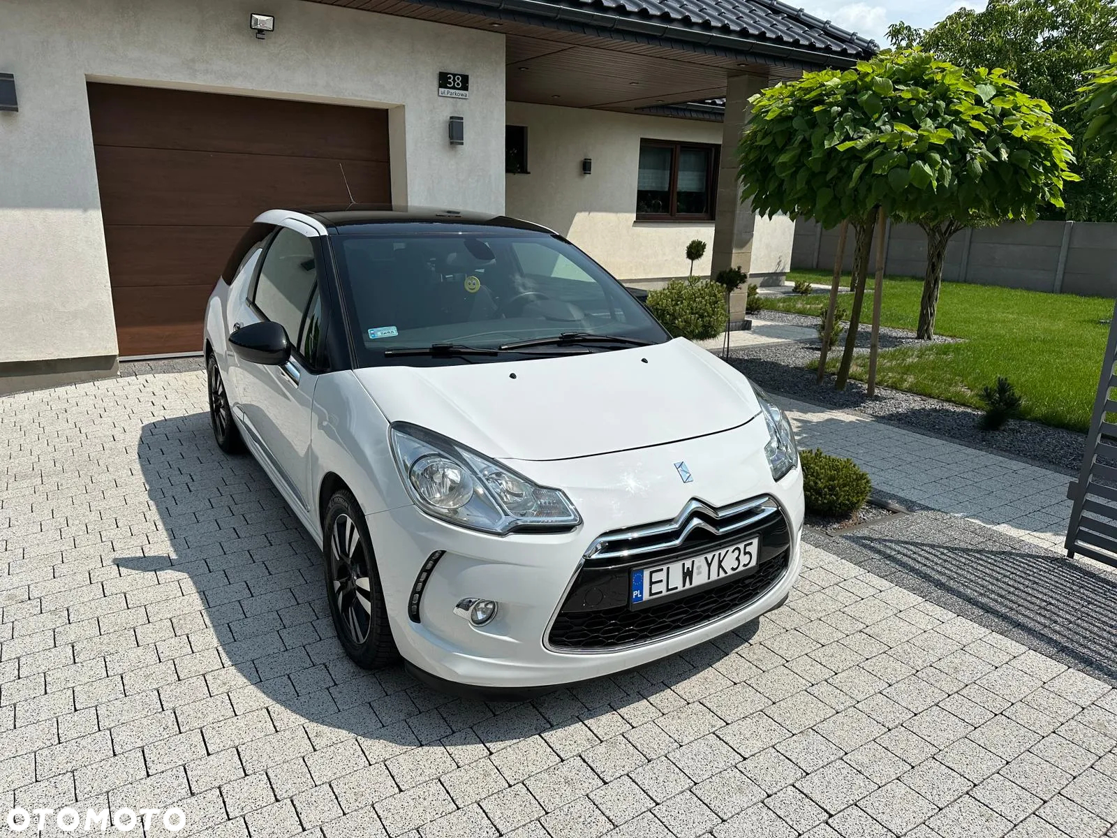 Citroën DS3 HDi 90 FAP SoChic - 4