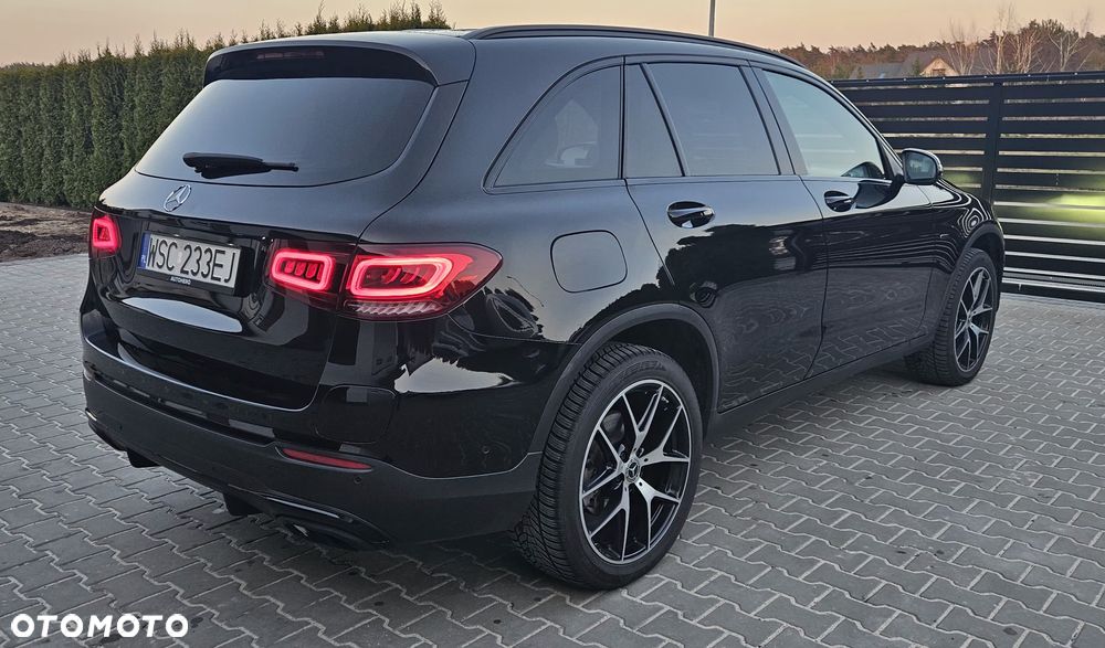 Mercedes-Benz GLC 220 d 4Matic 9G-TRONIC AMG Line - 9