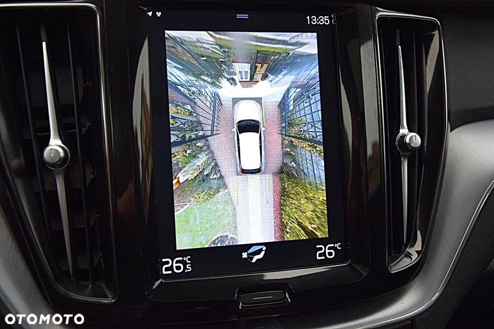 Volvo XC 60 B4 D AWD Geartronic Momentum - 18