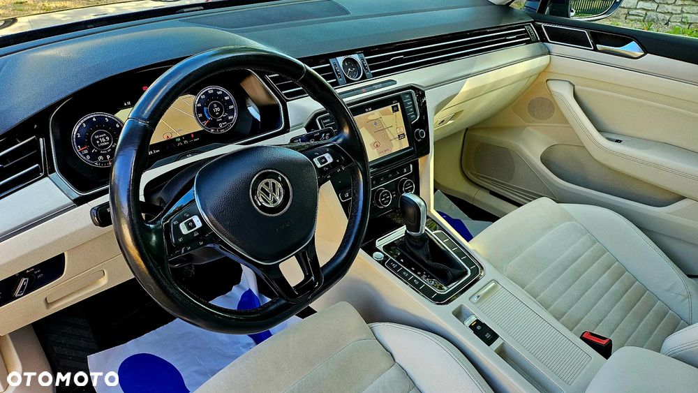 Volkswagen Passat 2.0 TSI BMT Highline DSG - 29