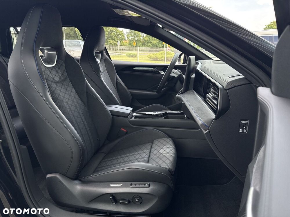 Volkswagen Passat Variant 2.0 TDI SCR 4Mot R-Line DSG - 12