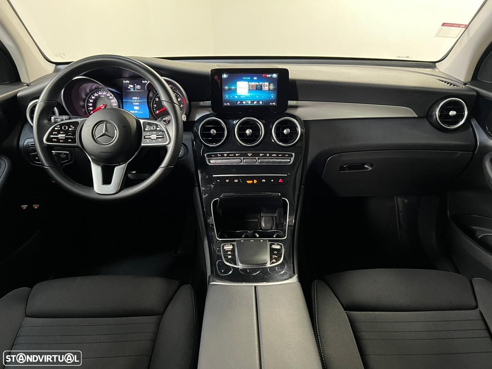Mercedes-Benz GLC 300 e 4Matic - 8