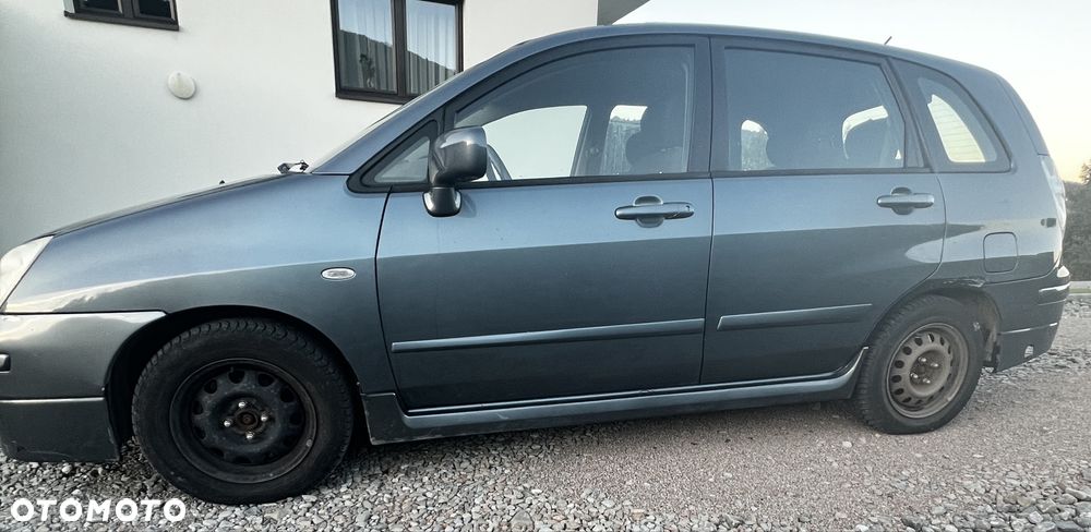 Suzuki Liana - 3