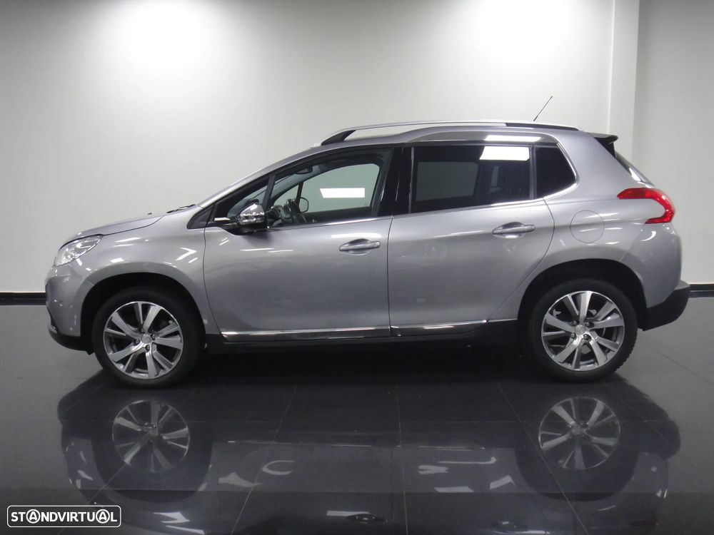 Peugeot 2008 PureTech 110 Stop&Start Allure - 4