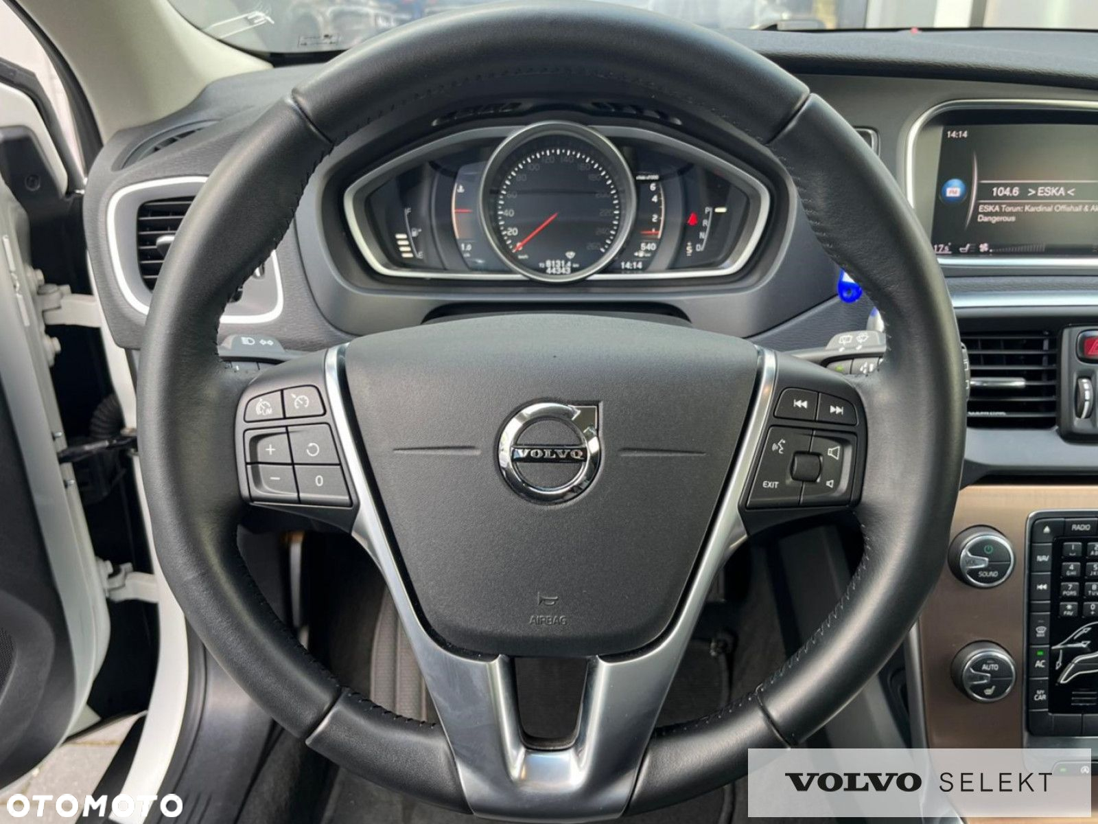 Volvo V40 - 14