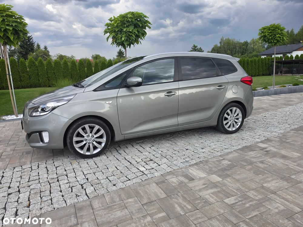 Kia Carens 1.7 CRDi 115 Dream-Team Edition - 9