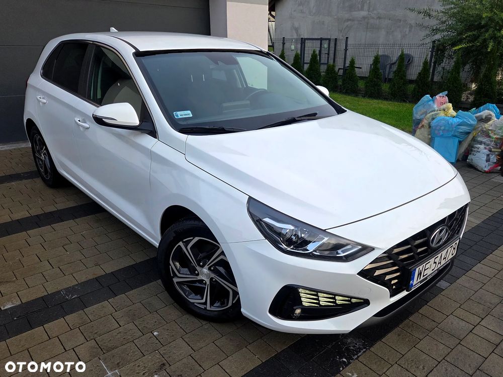 Hyundai i30 1.5 DPI Comfort - 9