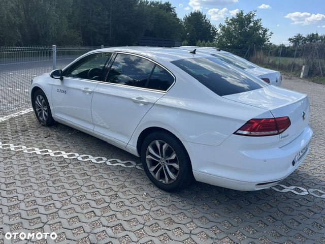 Volkswagen Passat - 3