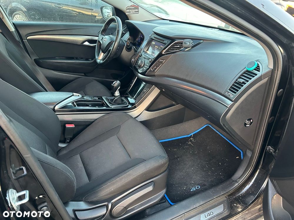 Hyundai i40 Kombi blue 1.6 CRDi Space - 16