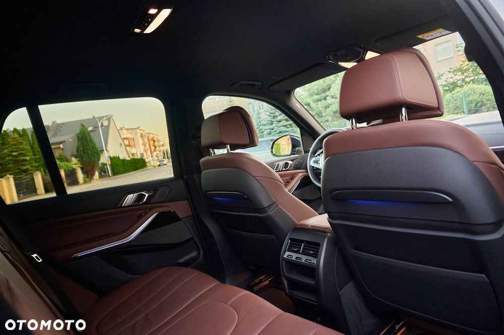 BMW X5 xDrive40i - 27