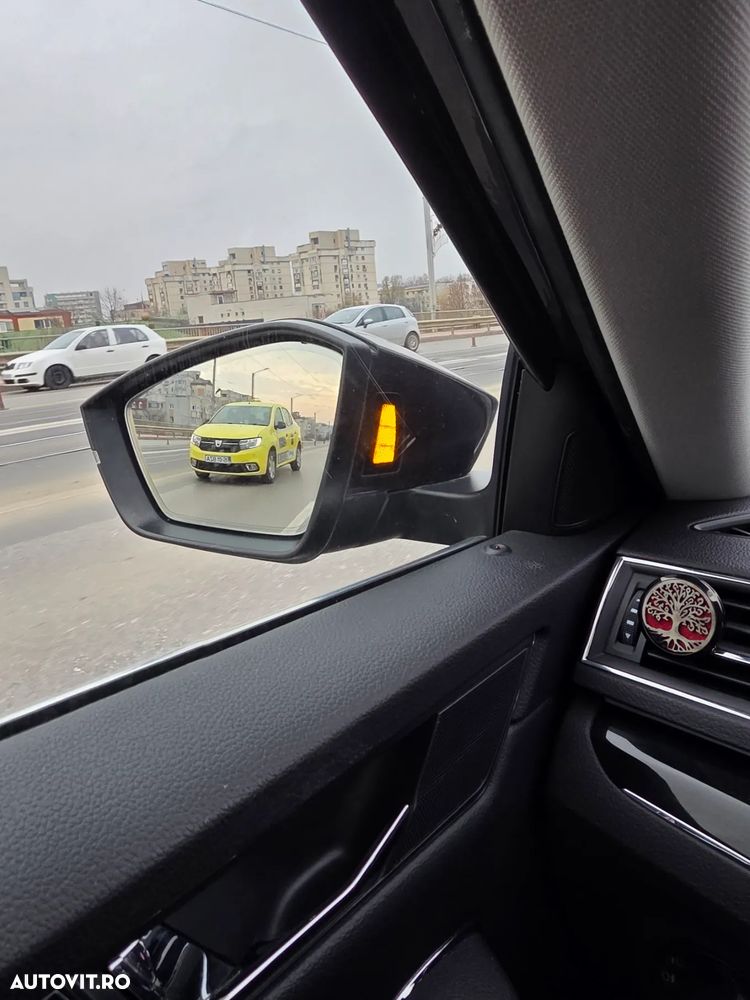 Skoda Superb 2.0 TDI 4x4 DSG L&K - 39