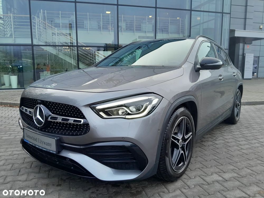 Mercedes-Benz GLA 200 AMG Line - 2