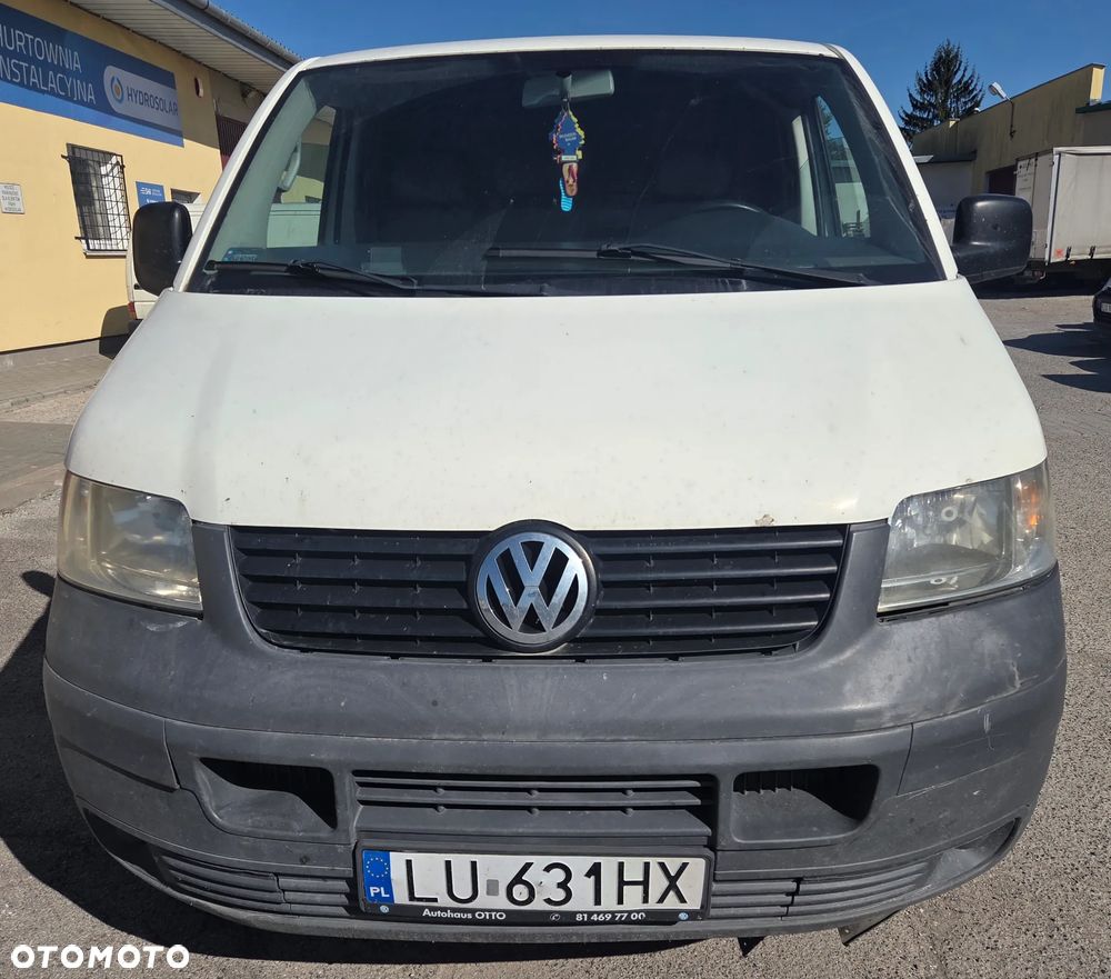 Volkswagen Transporter - 1