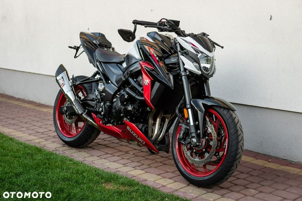 Suzuki GSX - 1
