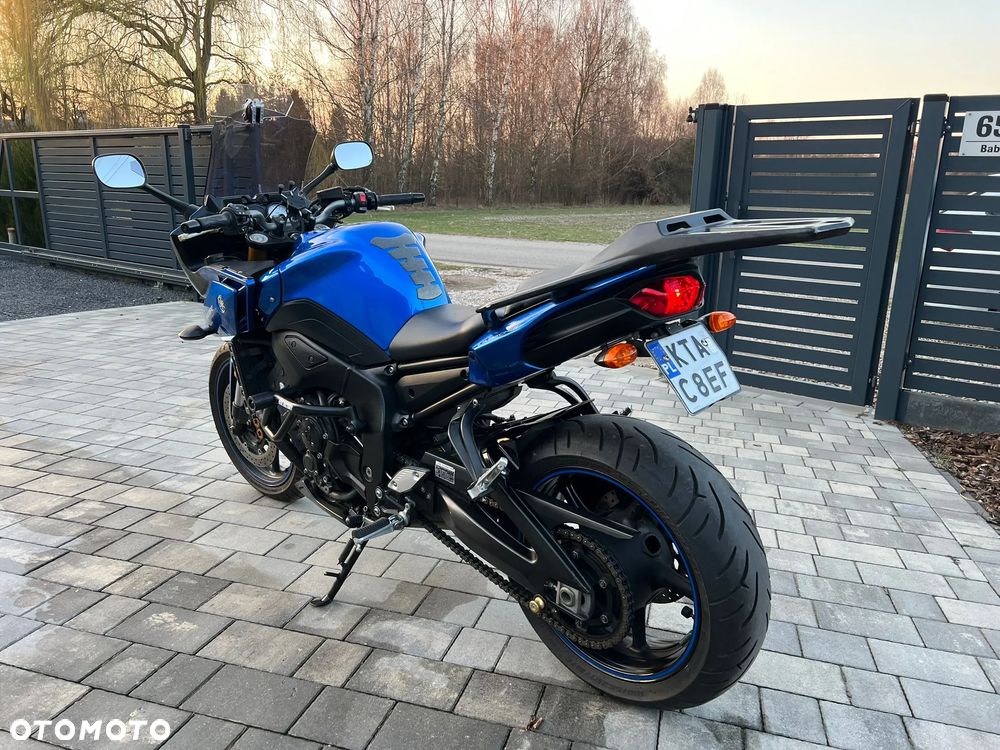 Yamaha FZ8 - 13