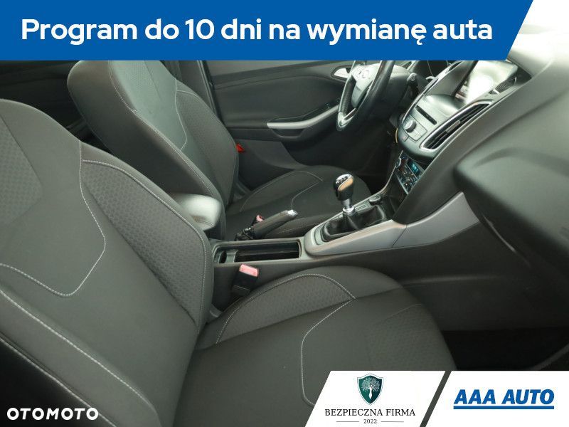Ford Focus SW - 9