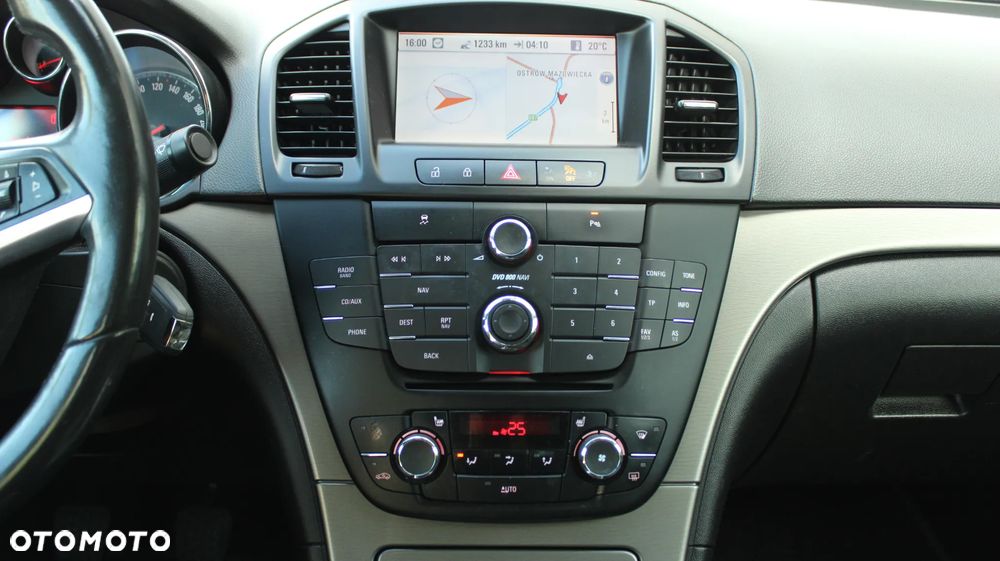 Opel Insignia 1.8 Cosmo - 33
