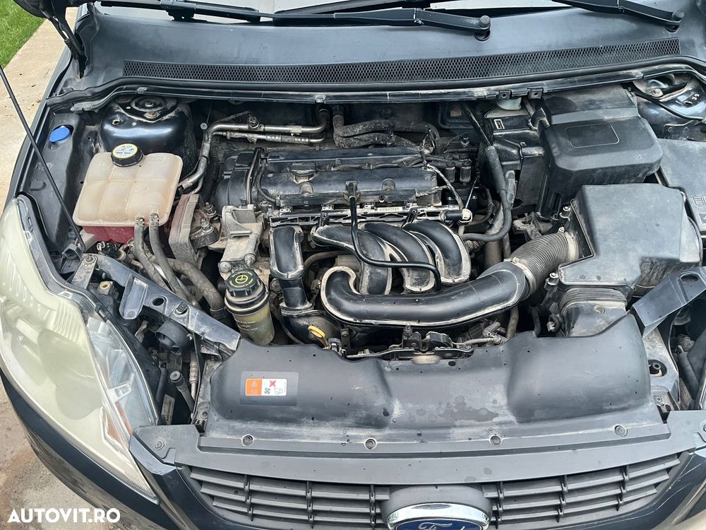 Ford Focus - 8