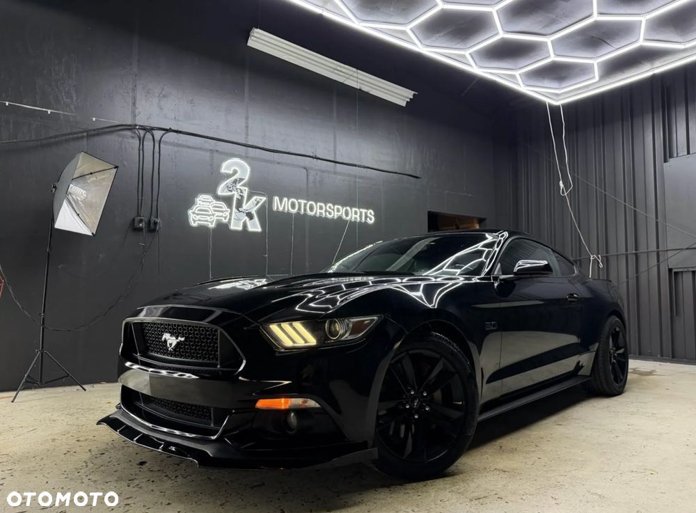 Ford Mustang - 2