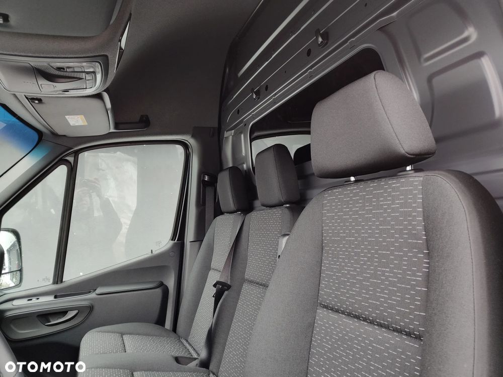 Mercedes-Benz Sprinter 319 CDI 4x4 Furgon 3665 mm L2H2 - 13