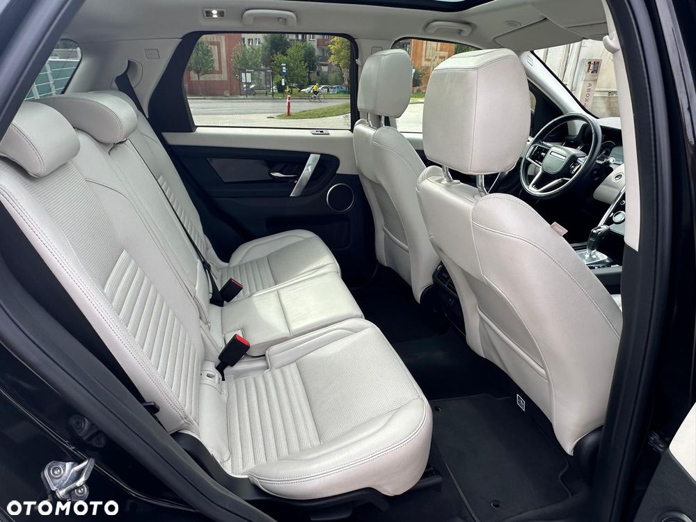 Land Rover Discovery Sport - 9