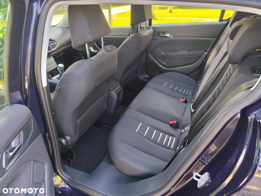 Peugeot 308 PureTech 130 GPF Stop & Start Allure - 26