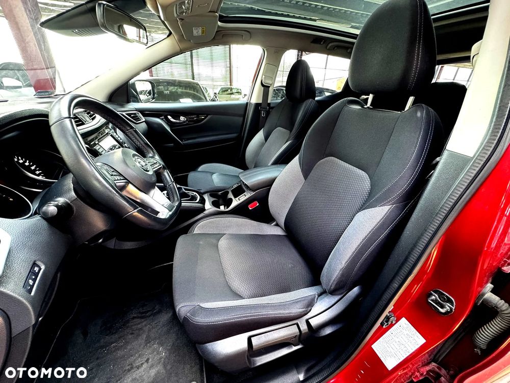 Nissan Qashqai 1.3 DIG-T N-Connecta DCT - 12