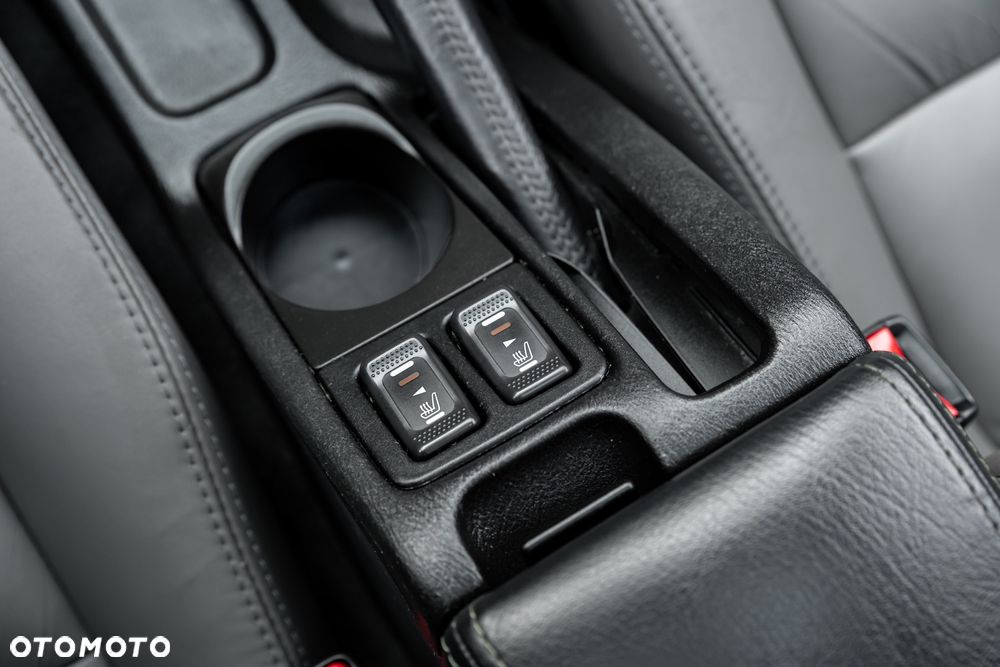 Subaru Outback 3.0 H6 - 33