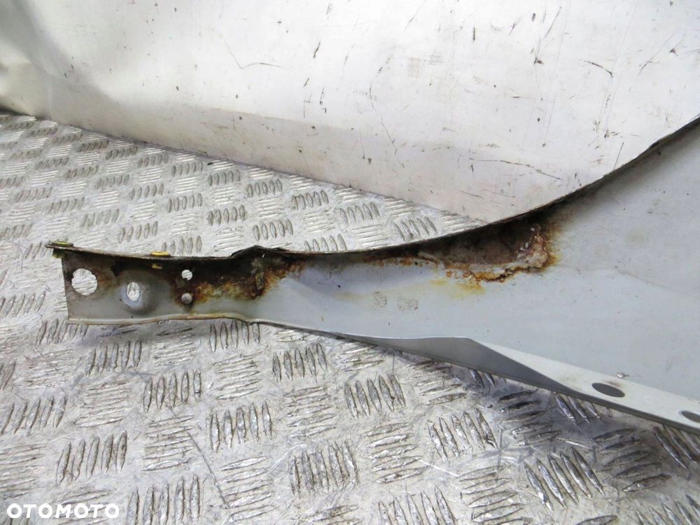 VOLVO XC60 BŁOTNIK PRAWY PRZÓD 426- 08- - 10