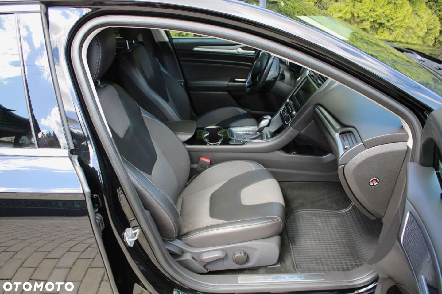 Ford Mondeo 2.0 TDCi Bi-Turbo Titanium PowerShift - 11