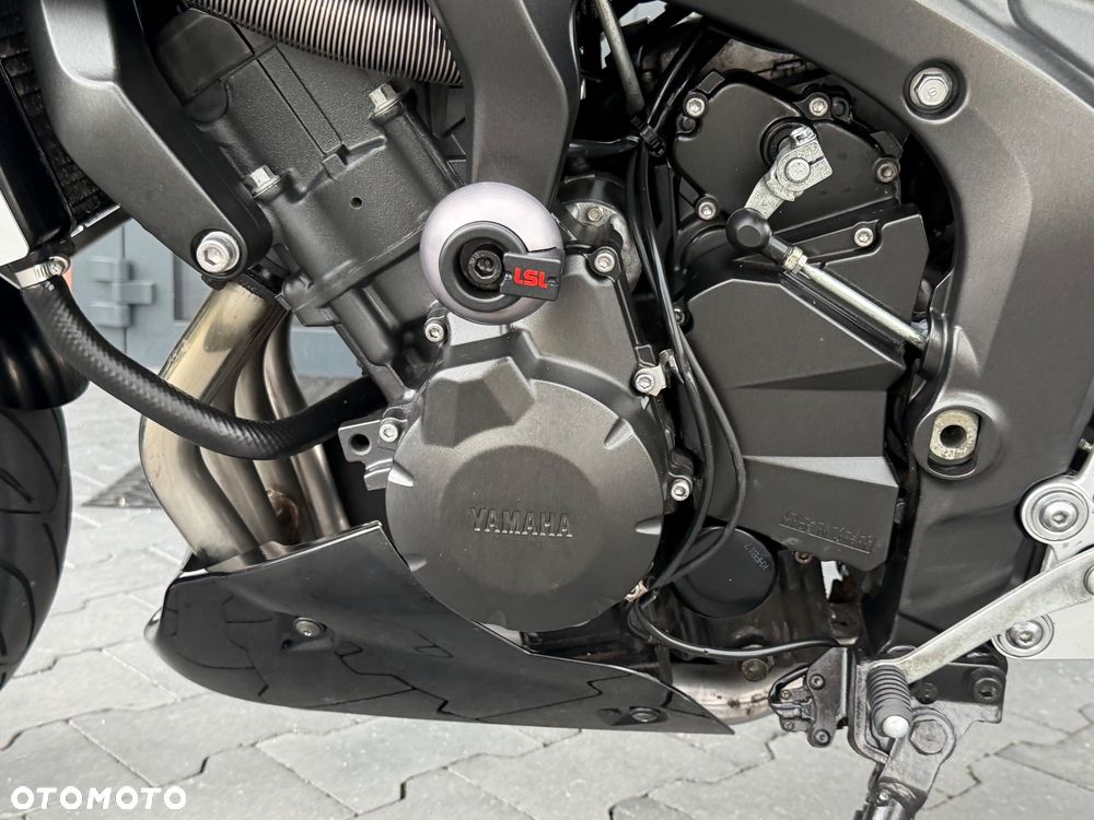Yamaha FZ6 - 35