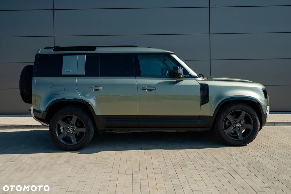 Land Rover Defender - 6