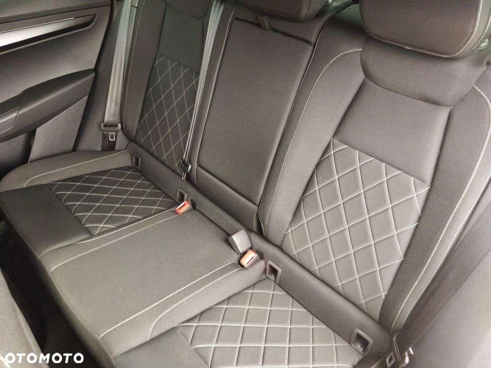Skoda Karoq 2.0 TDI SCR 4x4 Sportline DSG - 18