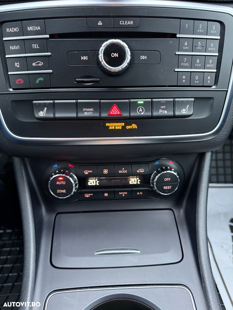 Mercedes-Benz GLA 200 7G-DCT - 15