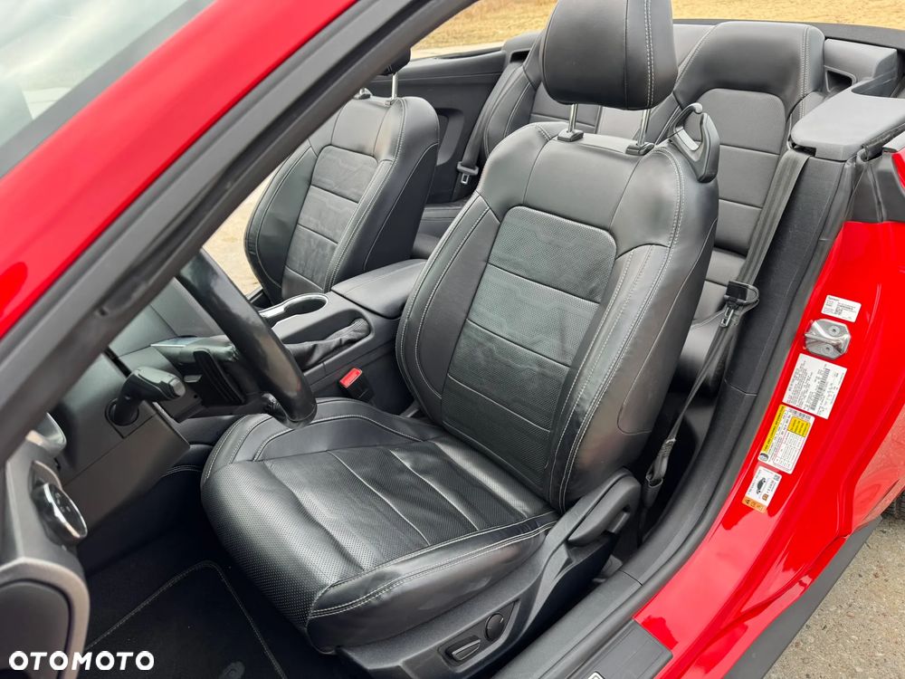 Ford Mustang 5.0 V8 GT - 27