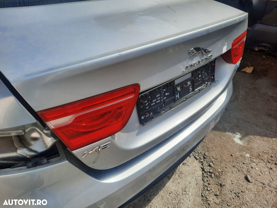 Dezmembrez Jaguar XE 2.0 diesel ingenium 2016 / dezmembrari Jaguar / service / motor  / piese - 5