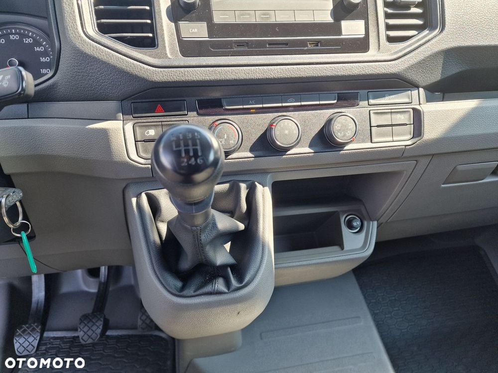 Volkswagen Crafter - 13