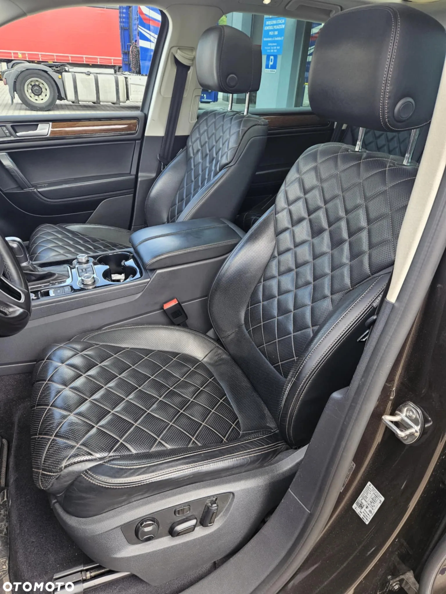 Volkswagen Touareg 3.0 V6 TDI SCR Blue Motion DPF Automatik Executive Edition - 9