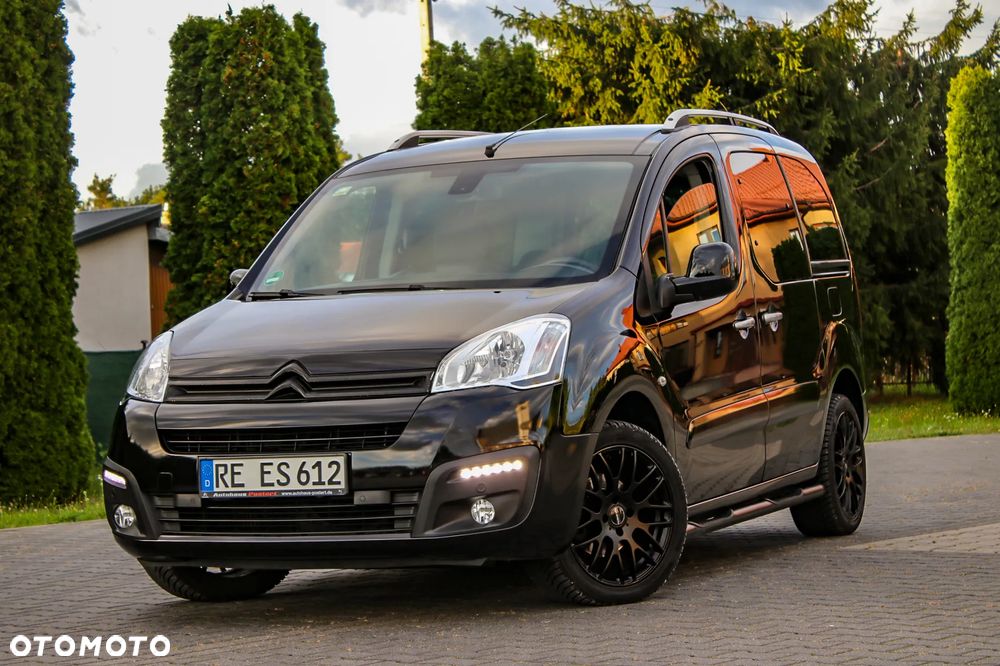 Citroën Berlingo Multispace BlueHDi 120 S&S SHINE - 11
