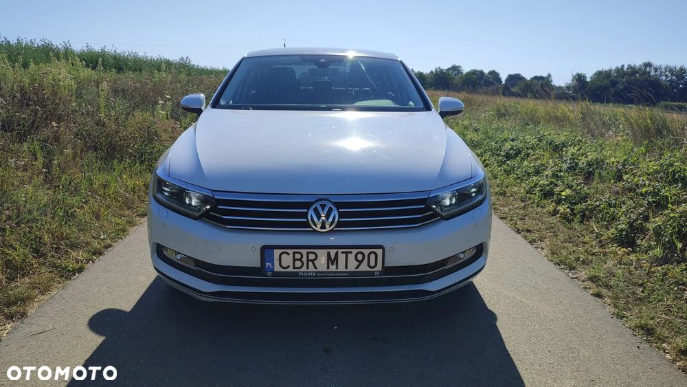 Volkswagen Passat 1.8 TSI BMT Highline - 27