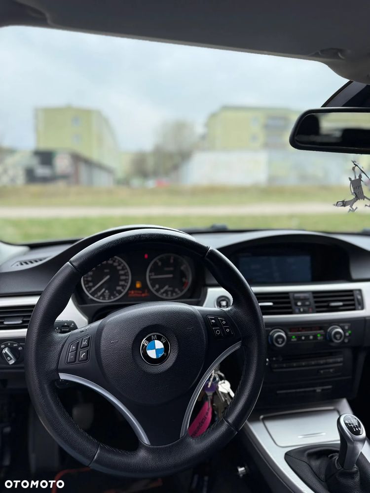 BMW Seria 3 320d - 14