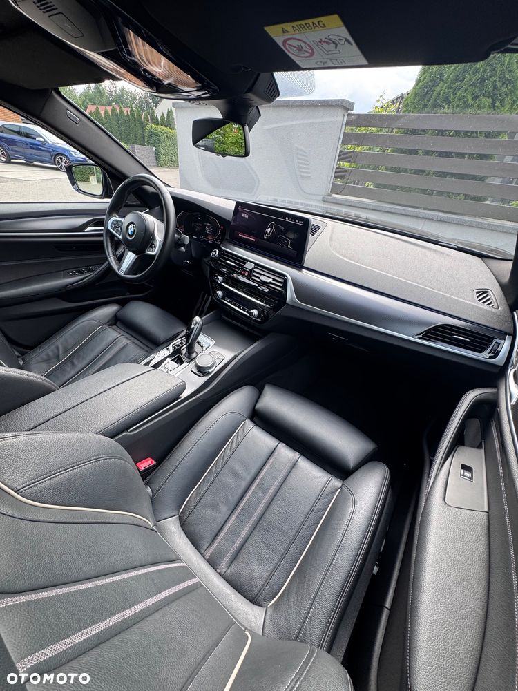 BMW Seria 5 530d xDrive mHEV M Sport sport - 30