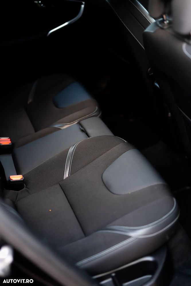 Volvo V40 T4 Powershift Momentum - 8