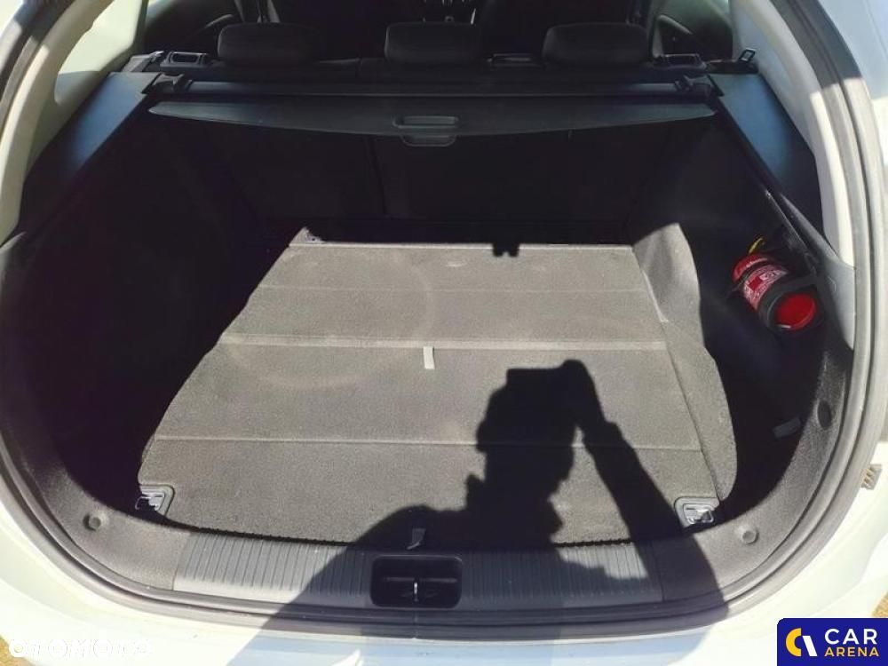 Kia Ceed - 26