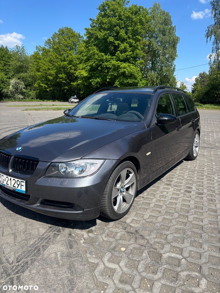 BMW Seria 3 320i - 6