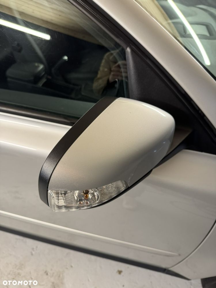 Volvo V50 2.0D DPF Momentum - 10