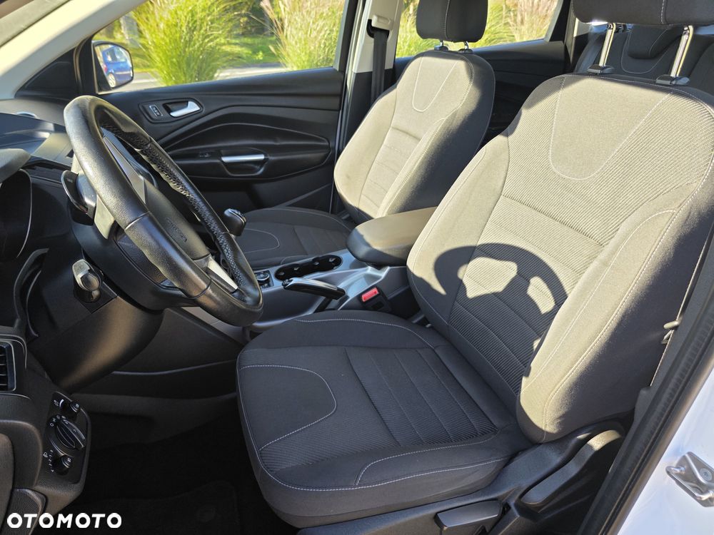 Ford Kuga - 16