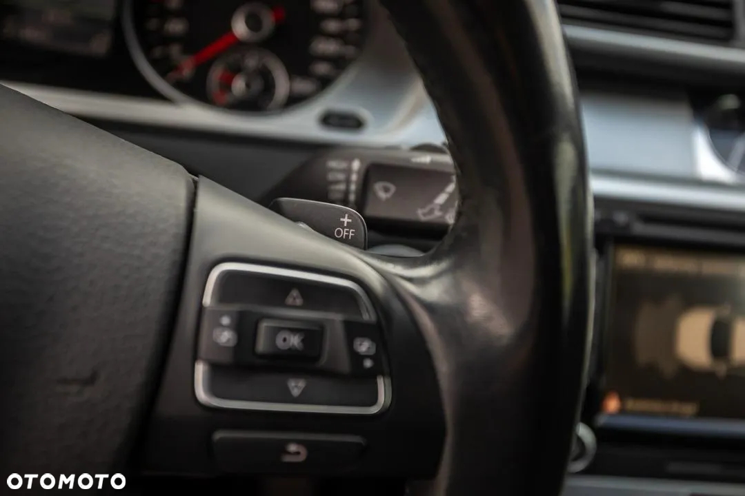 Volkswagen Passat 2.0 TDI DPF Highline DSG - 34